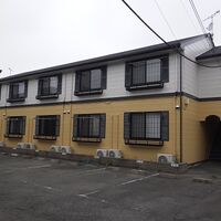 外壁10