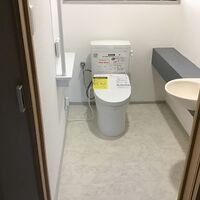 ③