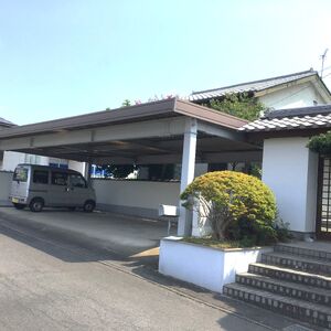 ①